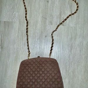 Lord & a Taylor brown chain strap bag snap closure quilted